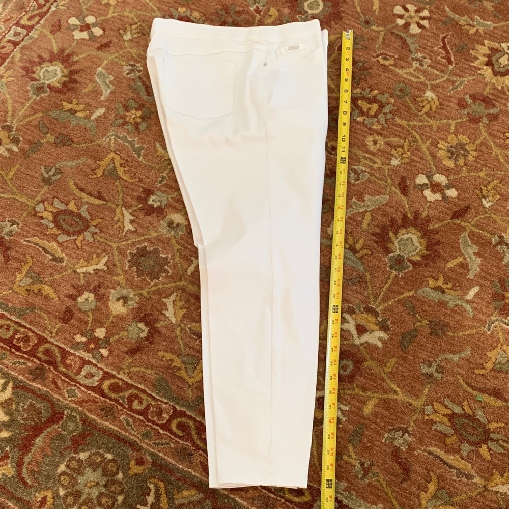 Elegant White Skinny Jeans for Women